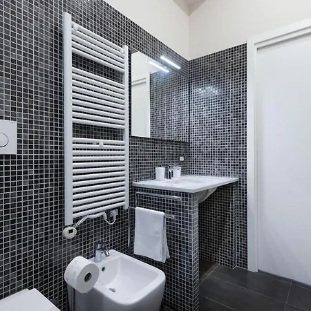 Appartement Bocconi District - - Free Street Parking Milaan